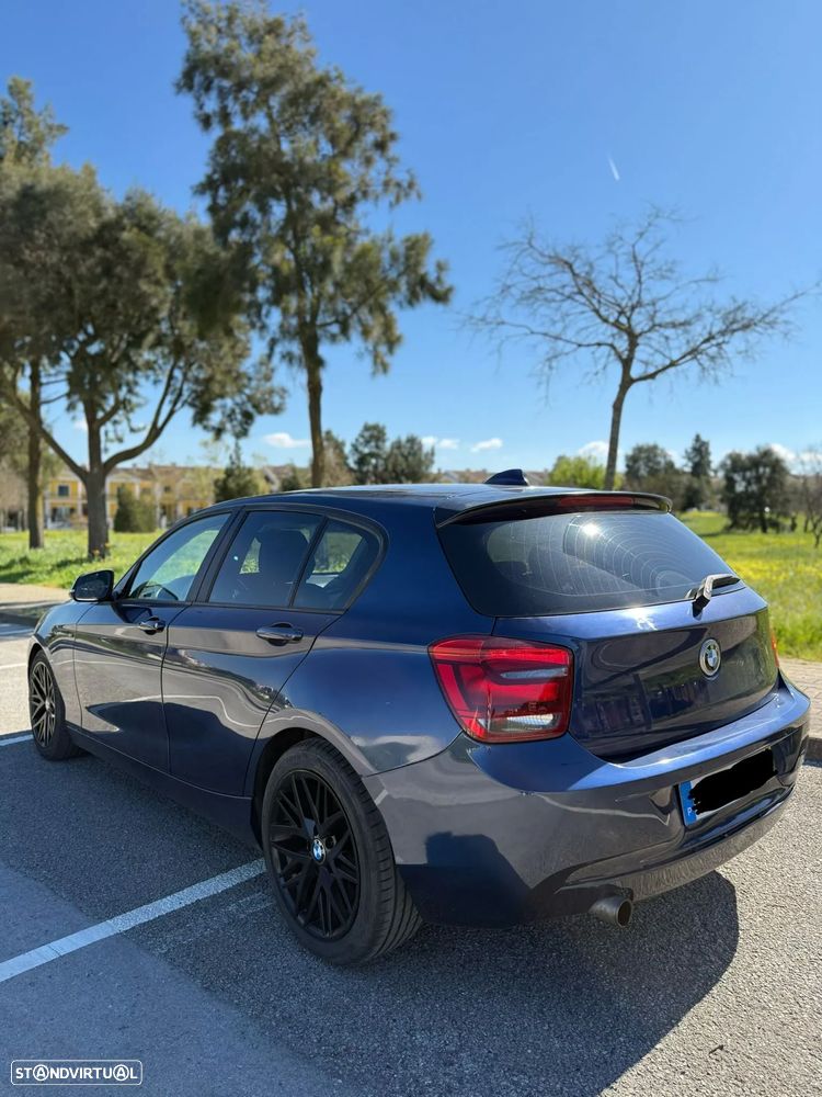 BMW 116 d Sport Line - 1
