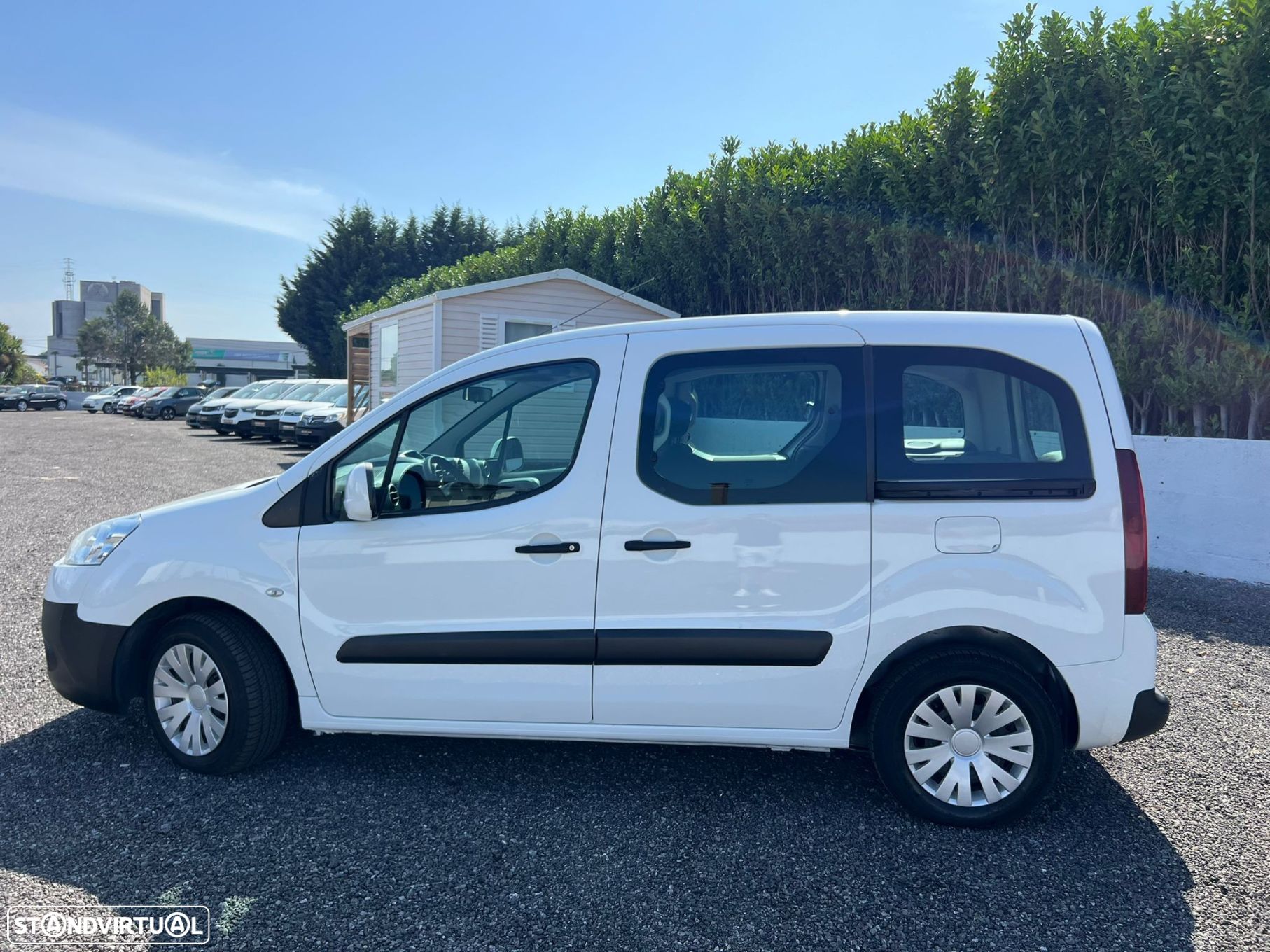 Peugeot Partner 1.6 e-HDi Family - 14