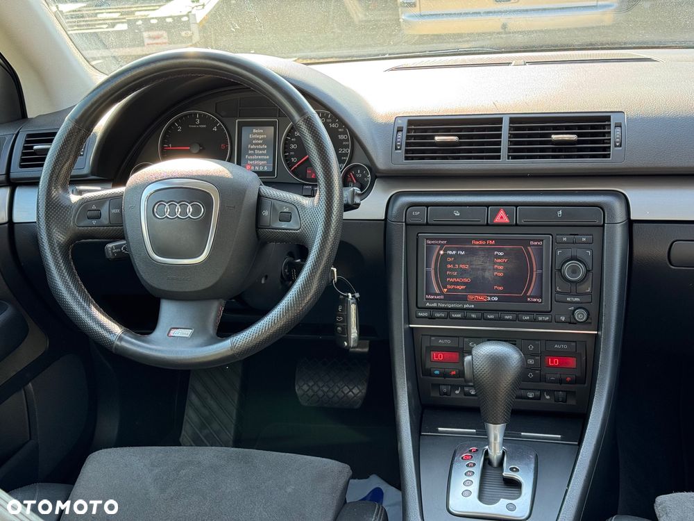 Audi A4 Avant 2.0 TDI Multitronic - 27