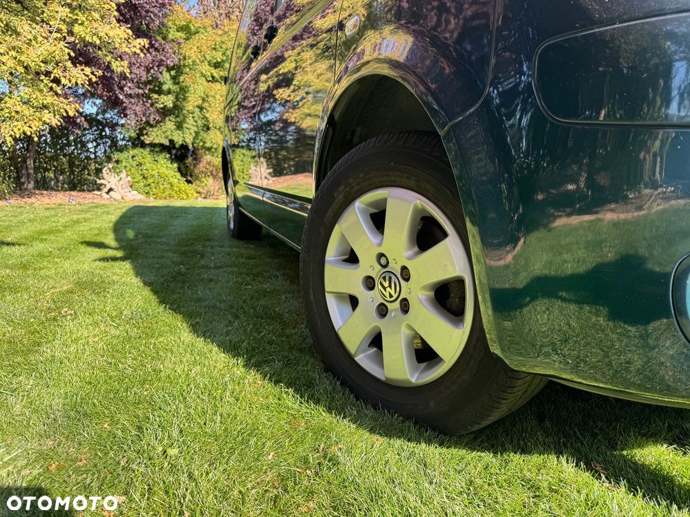 Volkswagen Caravelle - 10