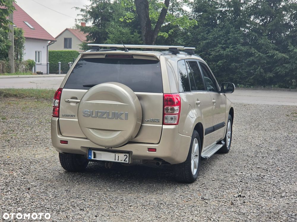 Suzuki Grand Vitara - 22