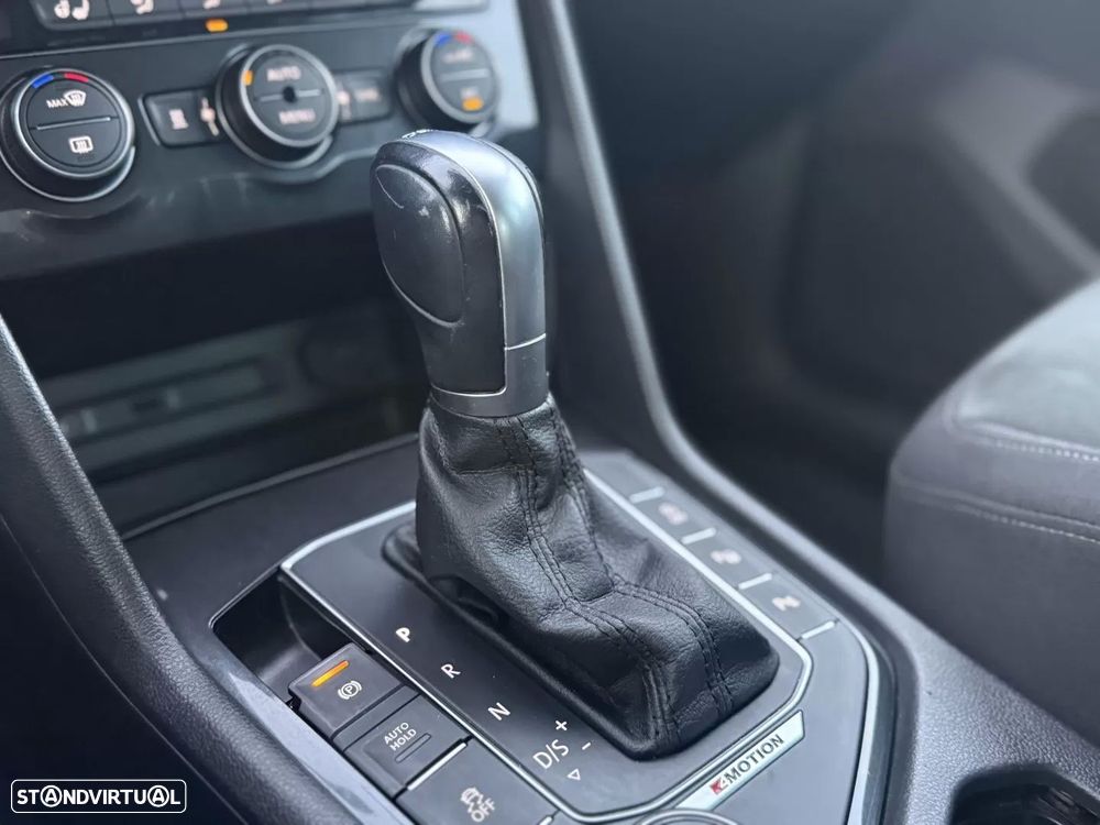 VW Tiguan 2.0 TDI Highline DSG 4Motion - 24