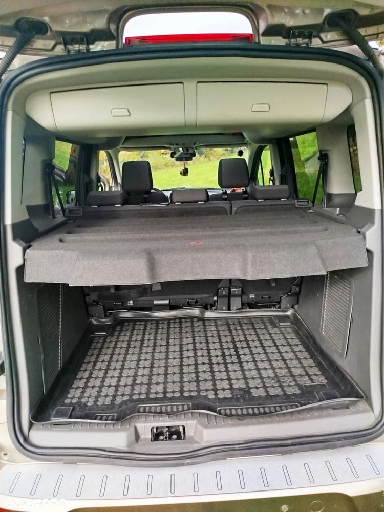 Ford Tourneo Connect 1.5 TDCi Titanium - 16