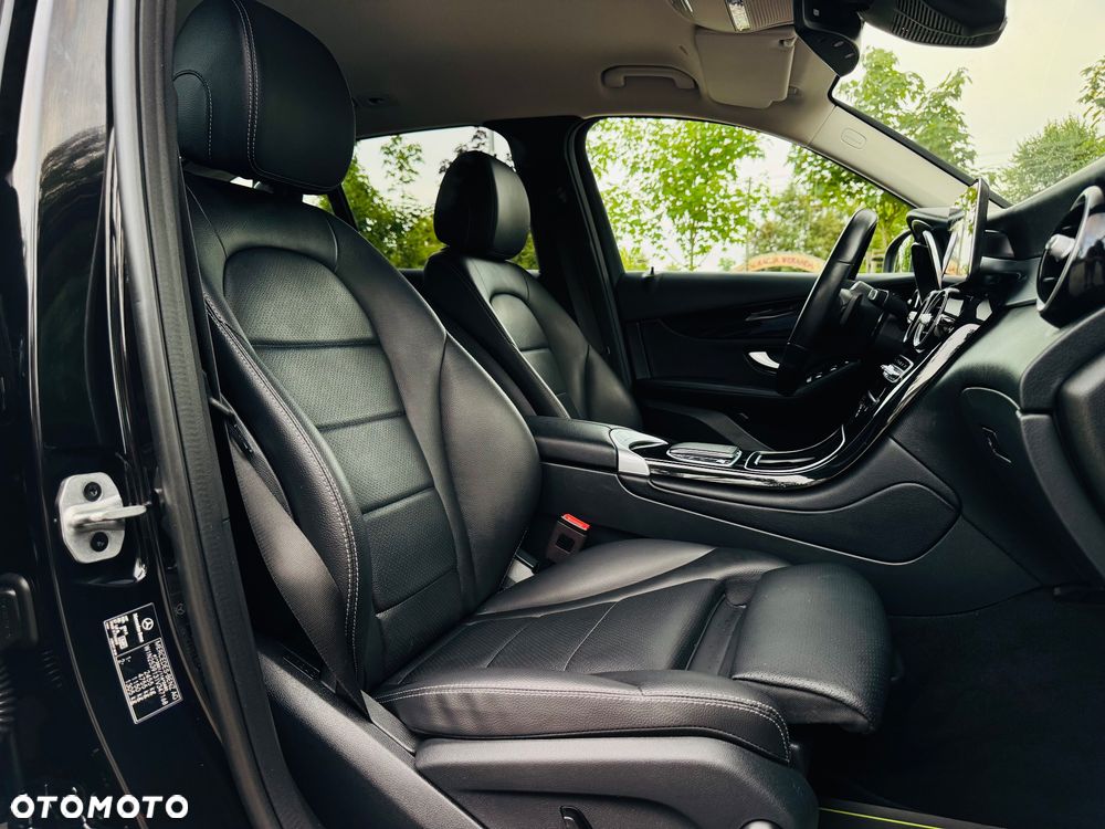 Mercedes-Benz GLC 200 d 4Matic 9G-TRONIC Edition Avantgarde - 32