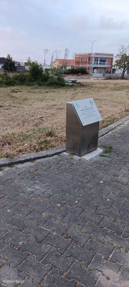 Terreno urbano pronto para construção de moradia