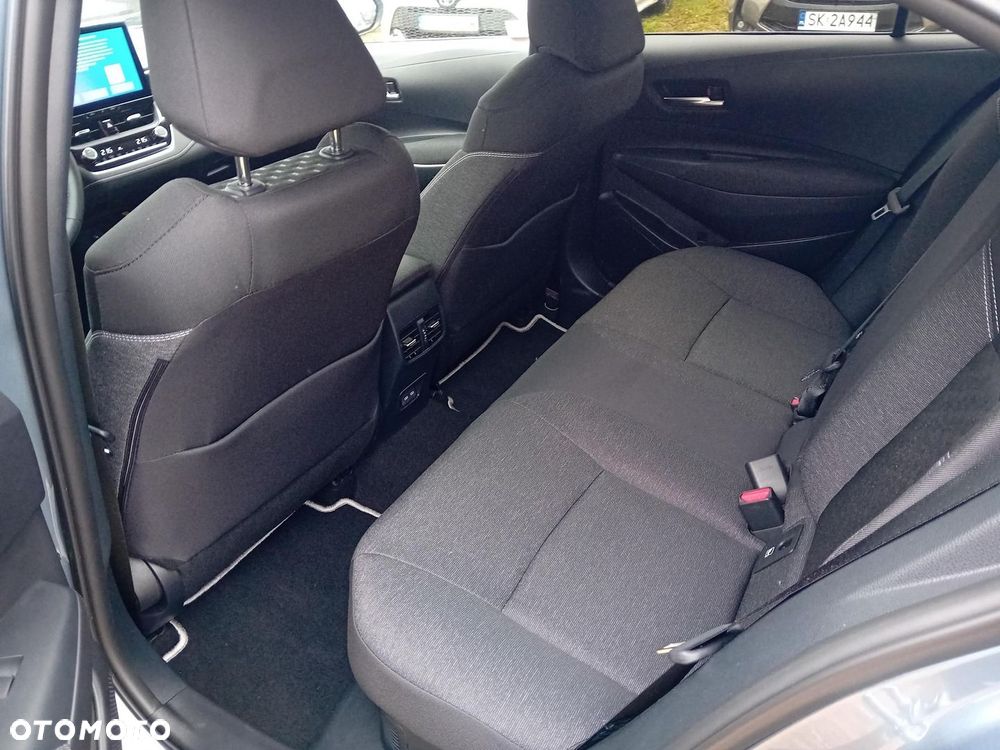 Toyota Corolla 1.8 Hybrid Style - 11