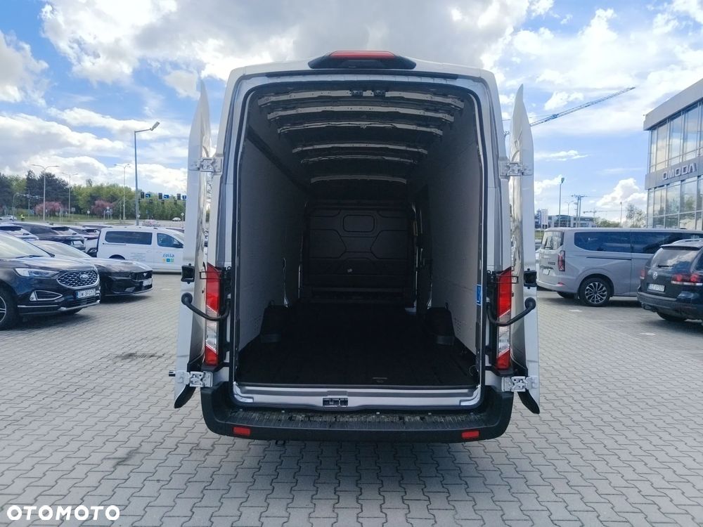Ford Transit - 10