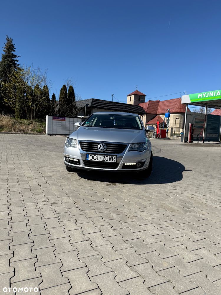 Volkswagen Passat 2.0 TDI Highline DSG - 1