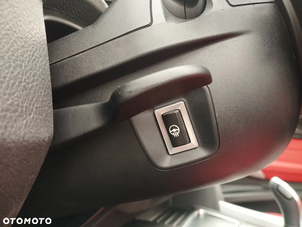 BMW Seria 3 340i GPF xDrive M Sport Shadow sport - 33