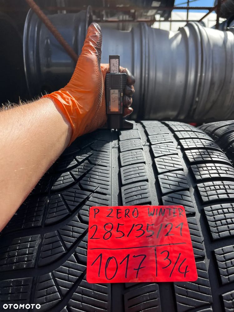285 35 21 x2 + 255 40 21 x2 Pirelli P Zero Winter *-BMW Zima - 7