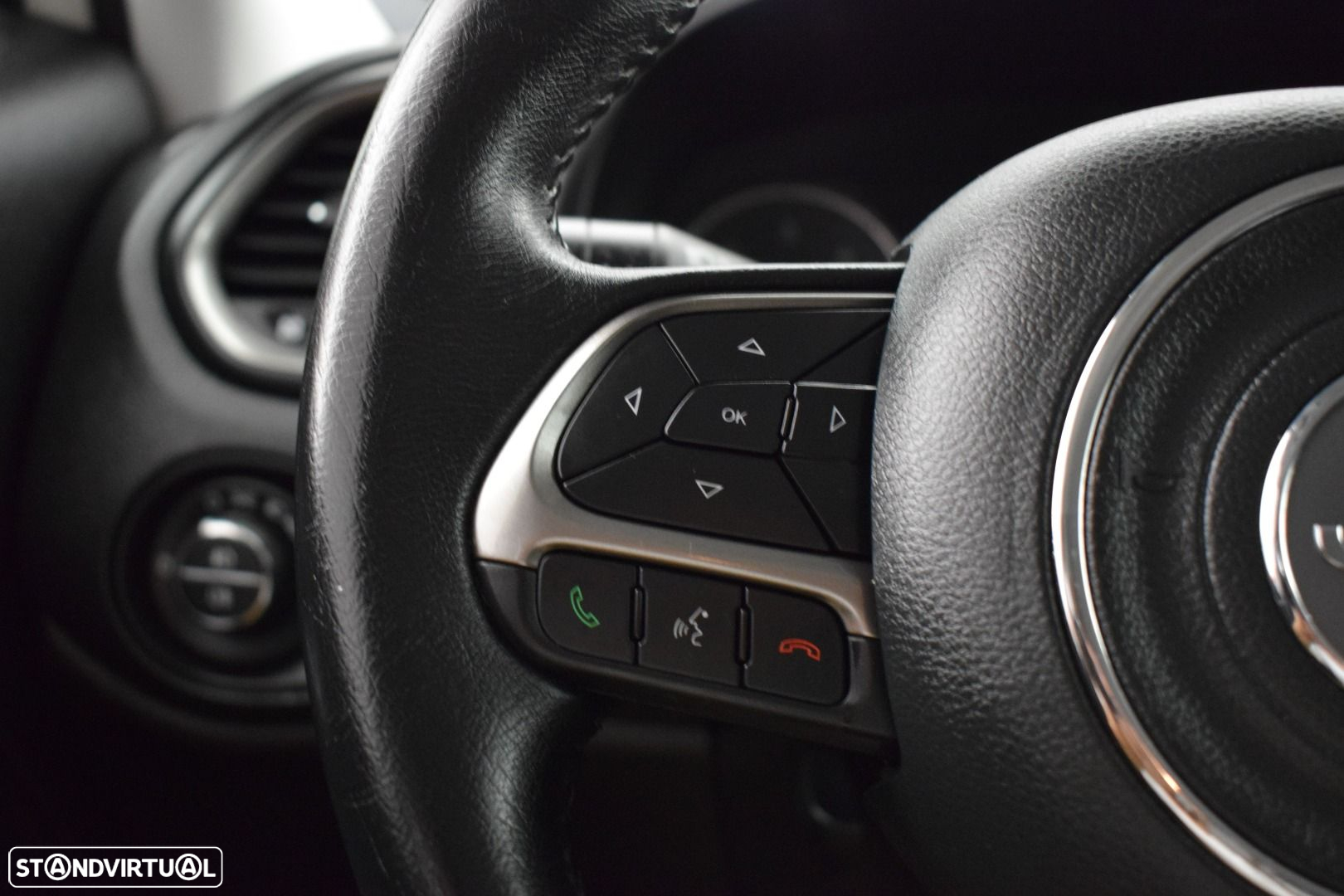 Jeep Renegade 1.6 MJD Limited - 12