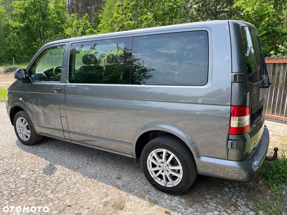 Volkswagen Caravelle - 15