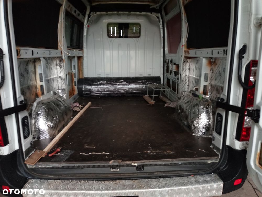 Renault Master 3 2.3dCi 160KM Camper - 19