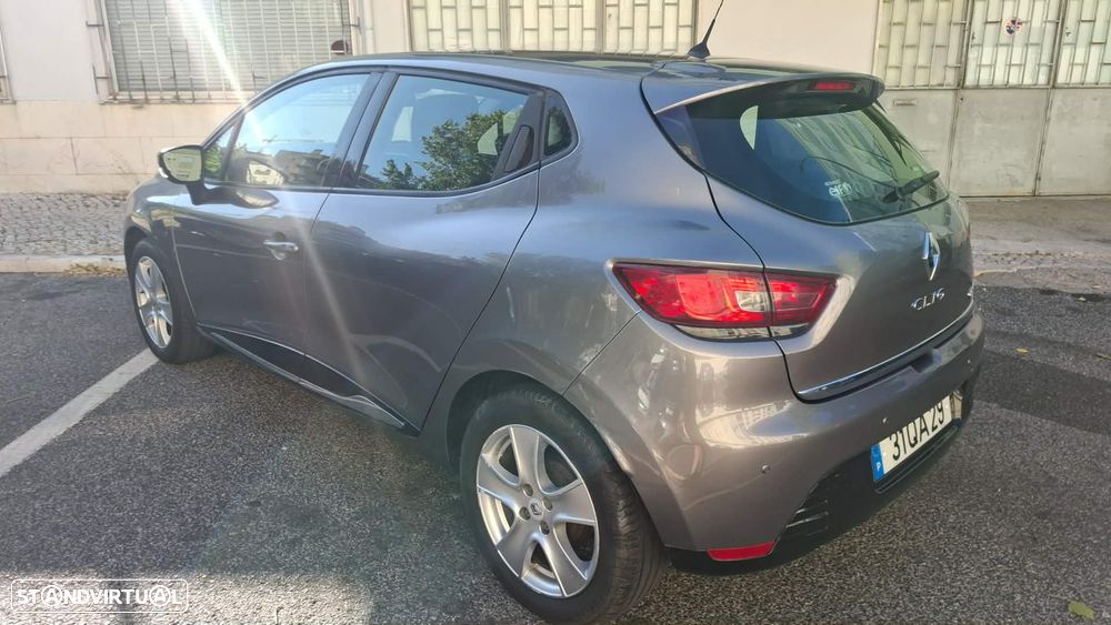 Renault Clio 1.5 dCi Dynamique S - 5