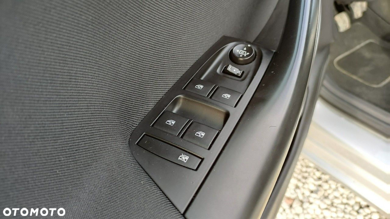 Opel Astra - 20