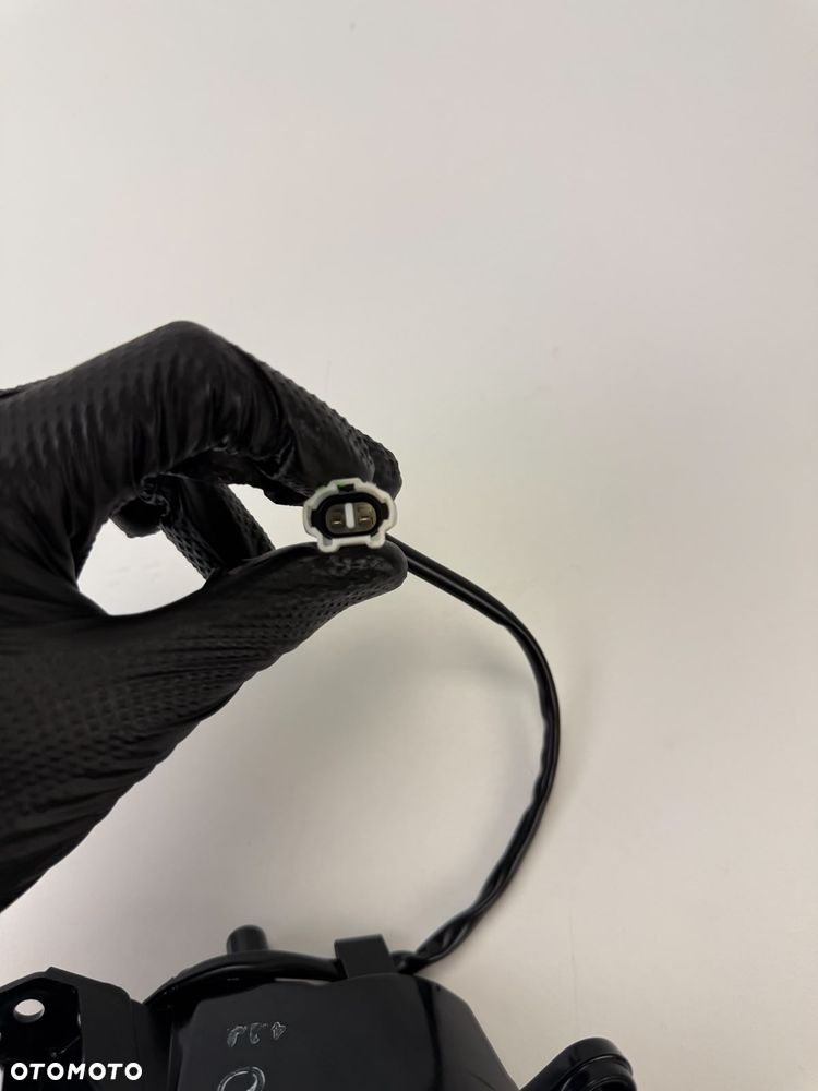 Przednie lampy komplet lewa prawa Yamaha MT 125 2020+ - 4