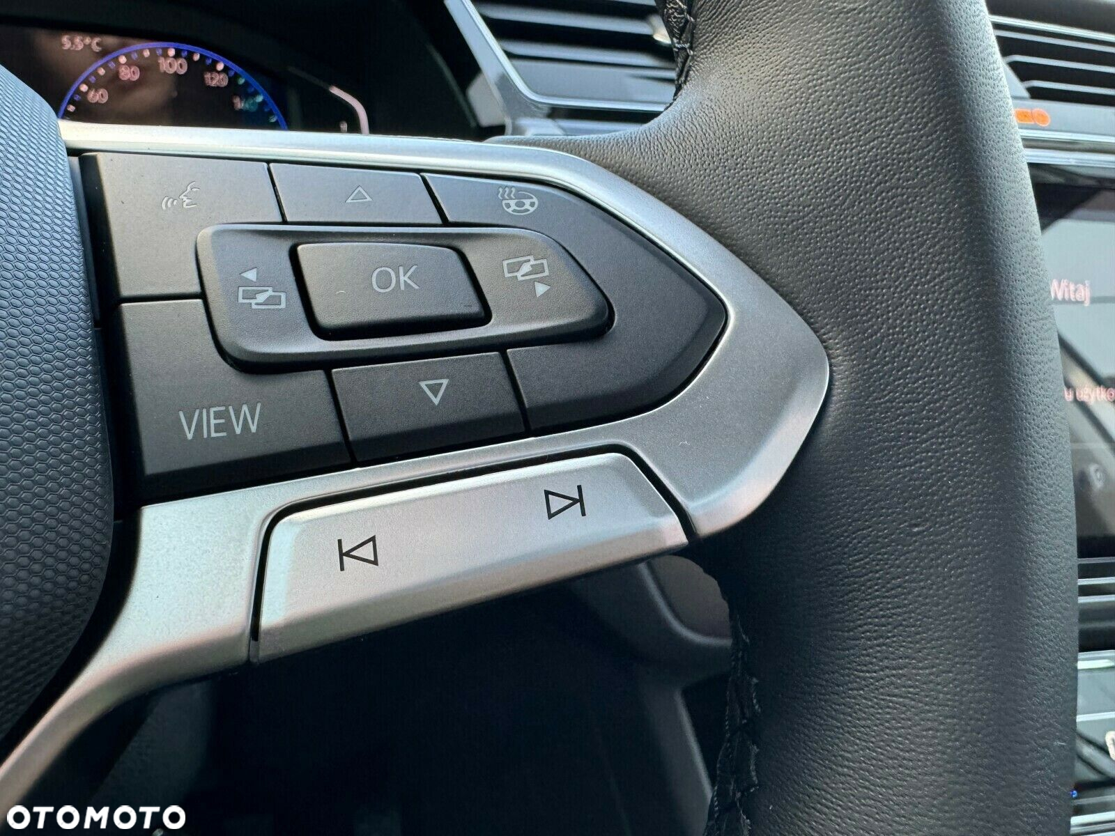 Volkswagen Touran - 7