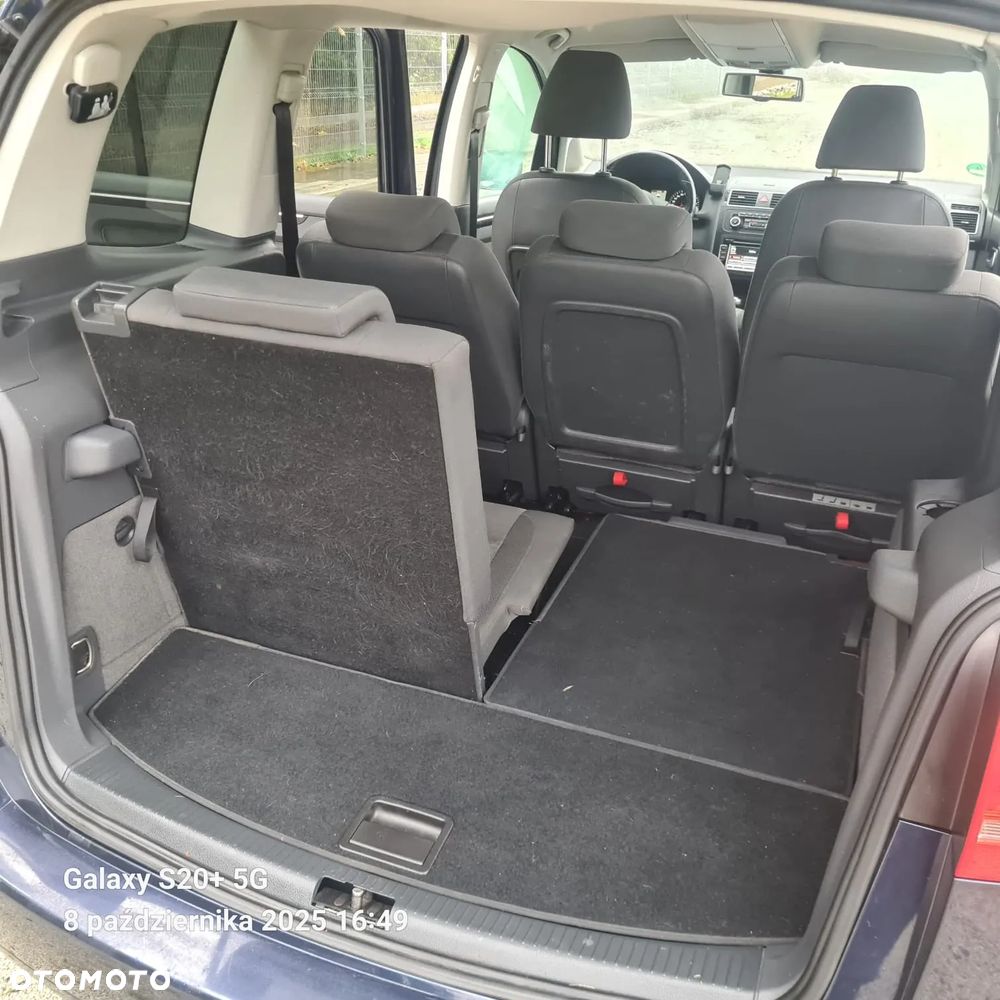 Volkswagen Touran 2.0 TDI DPF Highline - 21