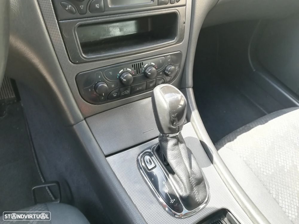 Mercedes-Benz C 220 - 10