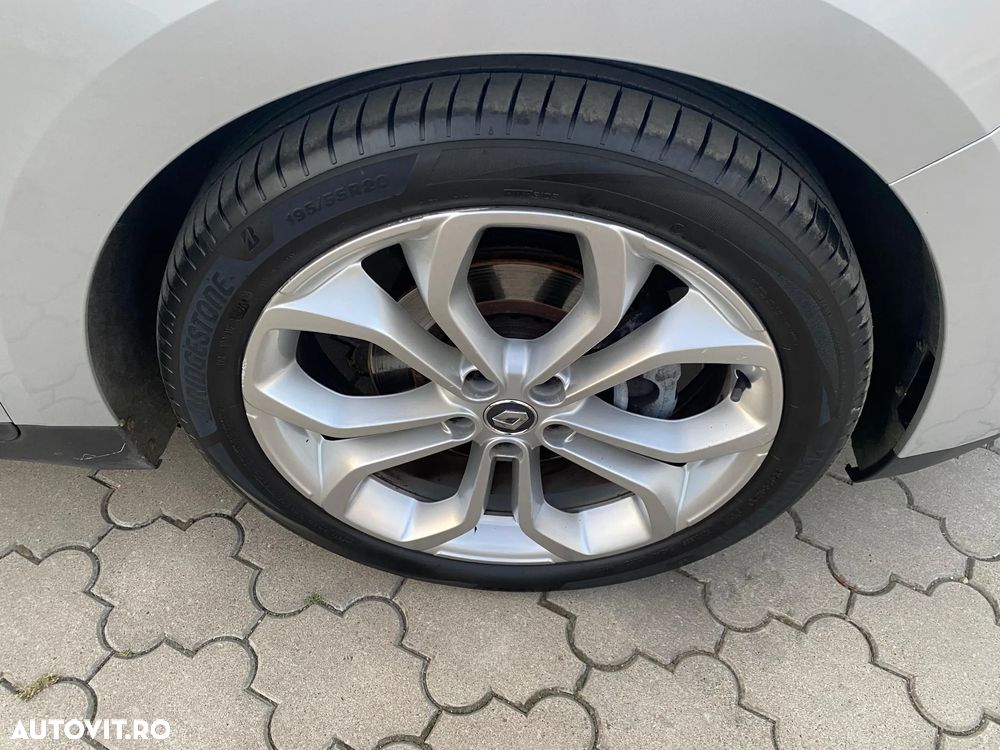 Renault Grand Scenic - 25