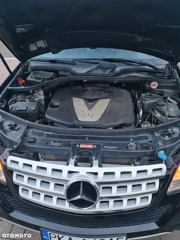 Mercedes-Benz ML 320 CDI 4Matic 7G-TRONIC Edition 10 - 14