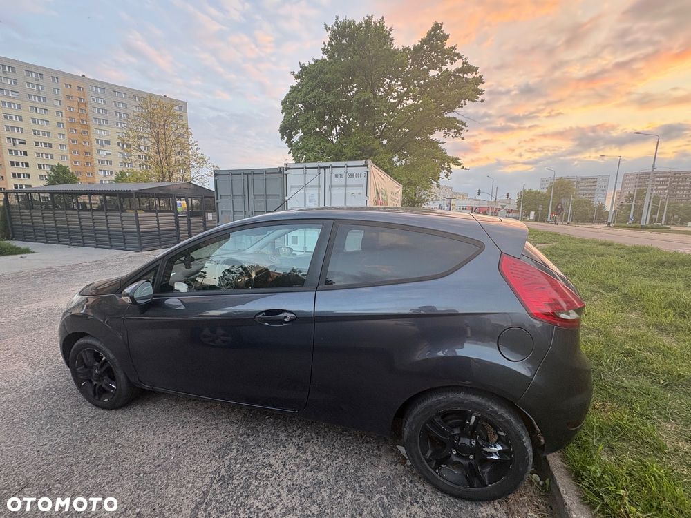 Ford Fiesta 1.25 Champions Edition - 8