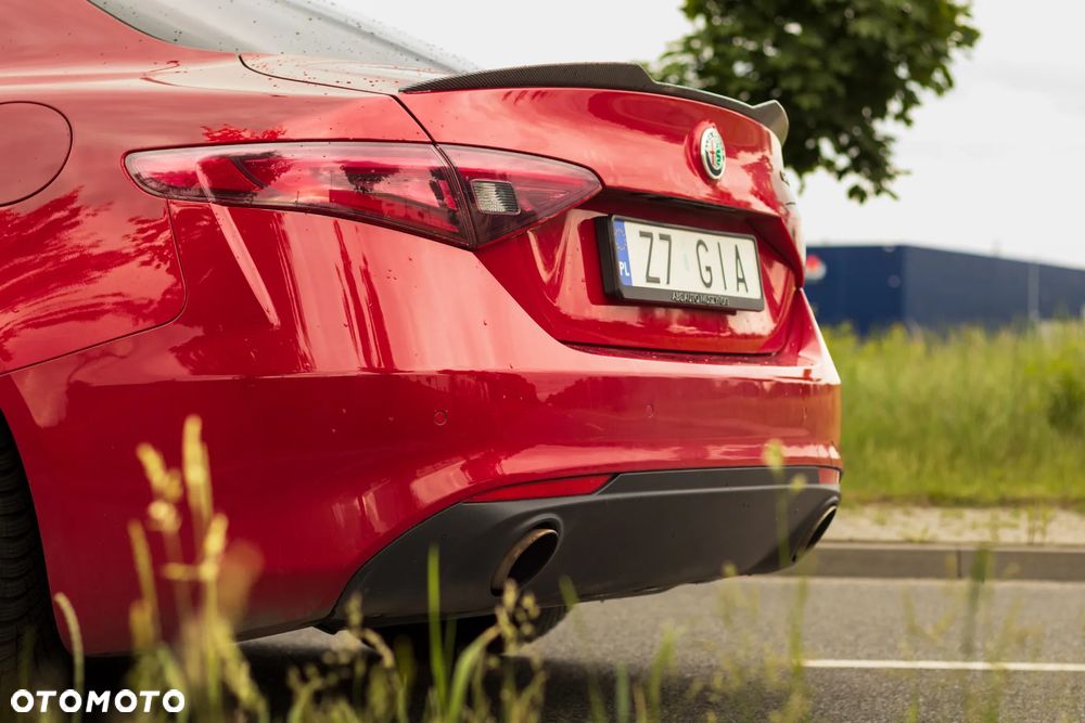 Alfa Romeo Giulia 2.0 Turbo Veloce - 8