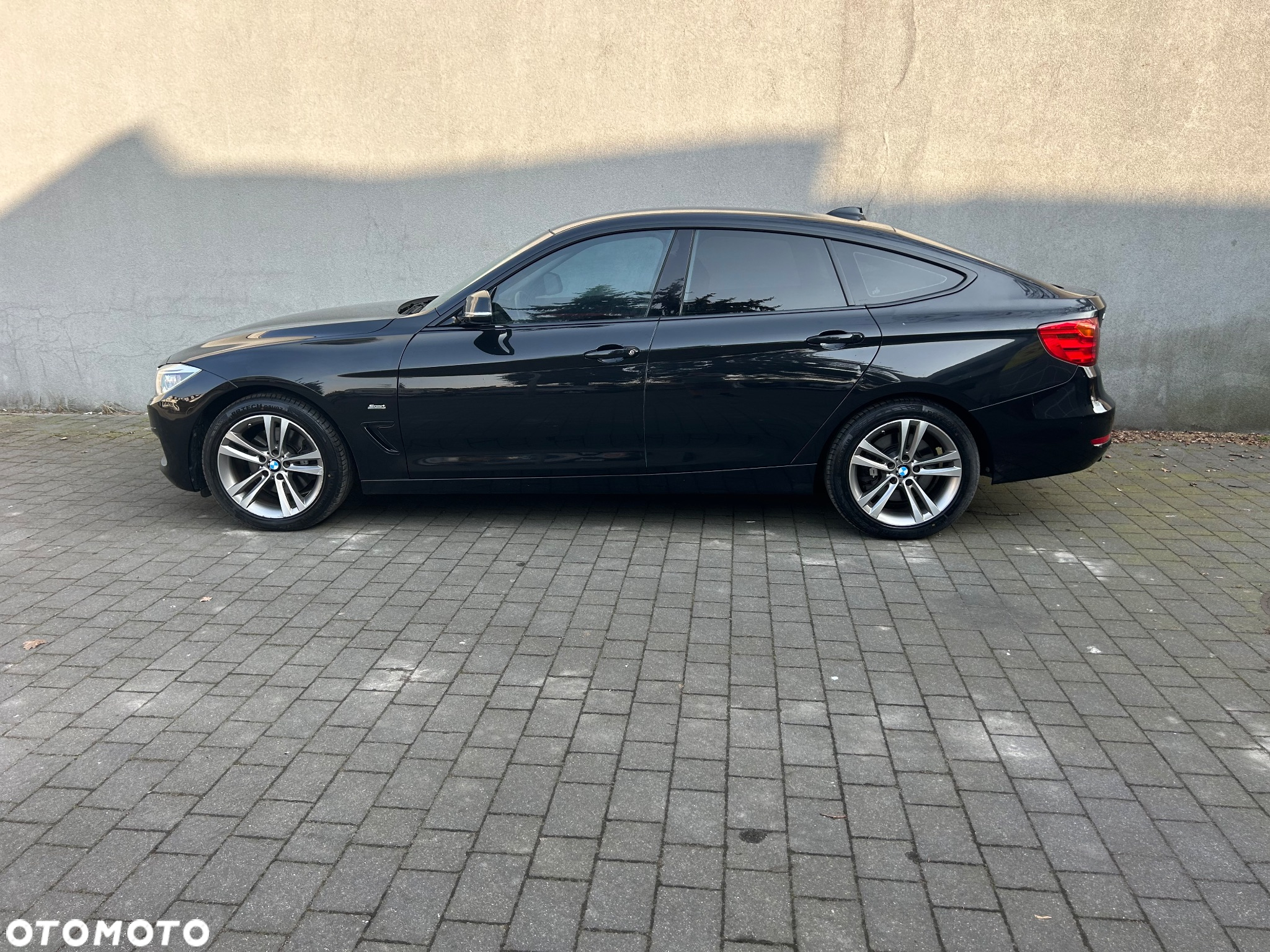 BMW 3GT 330d GT Sport Line - 3