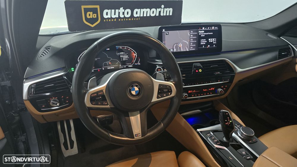 BMW 520 d Pack Desportivo M Auto - 17