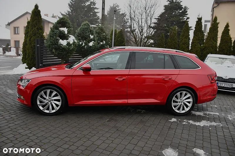 Skoda Superb 2.0 TDI SCR Sportline DSG - 31