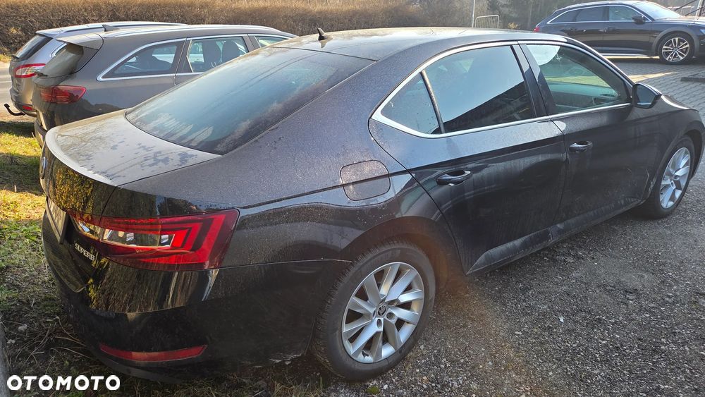 Skoda Superb 2.0 TDI 4x4 Style DSG - 5