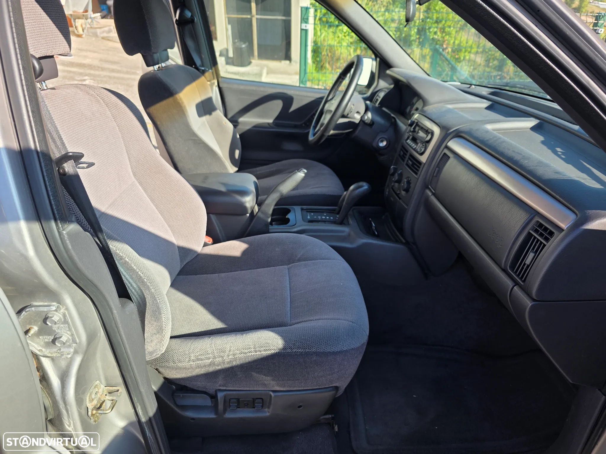 Jeep Grand Cherokee 3.1 TD Laredo - 6