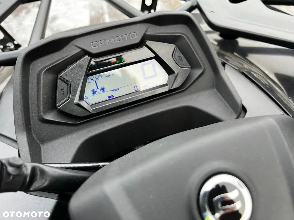 CFMoto CForce - 9