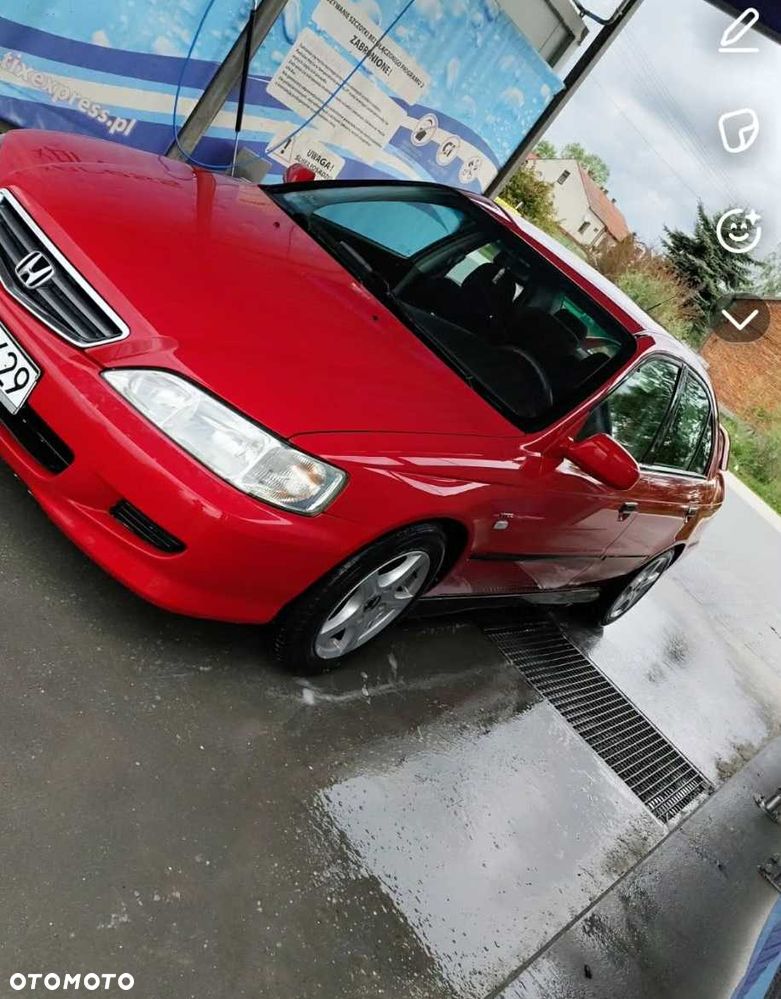 Honda Accord - 2