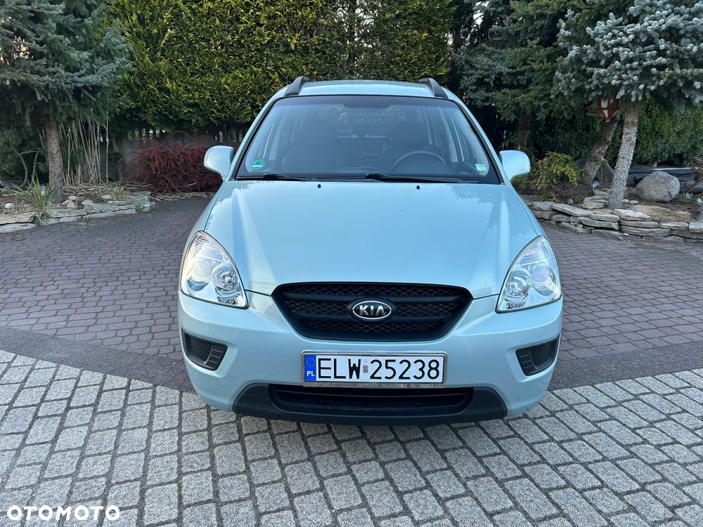 Kia Carens - 39