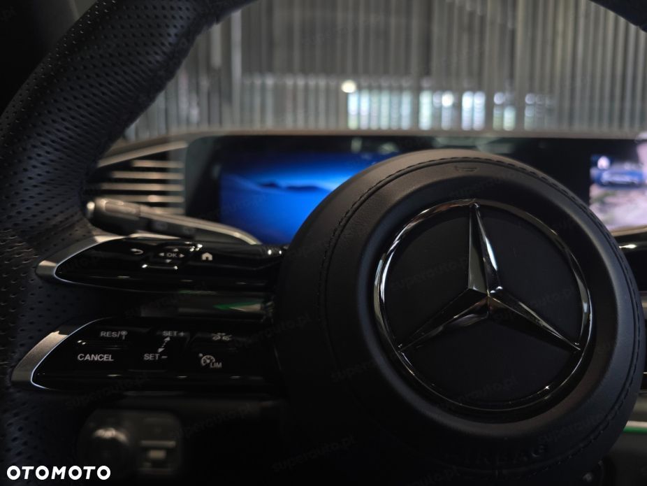 Mercedes-Benz GLS - 11