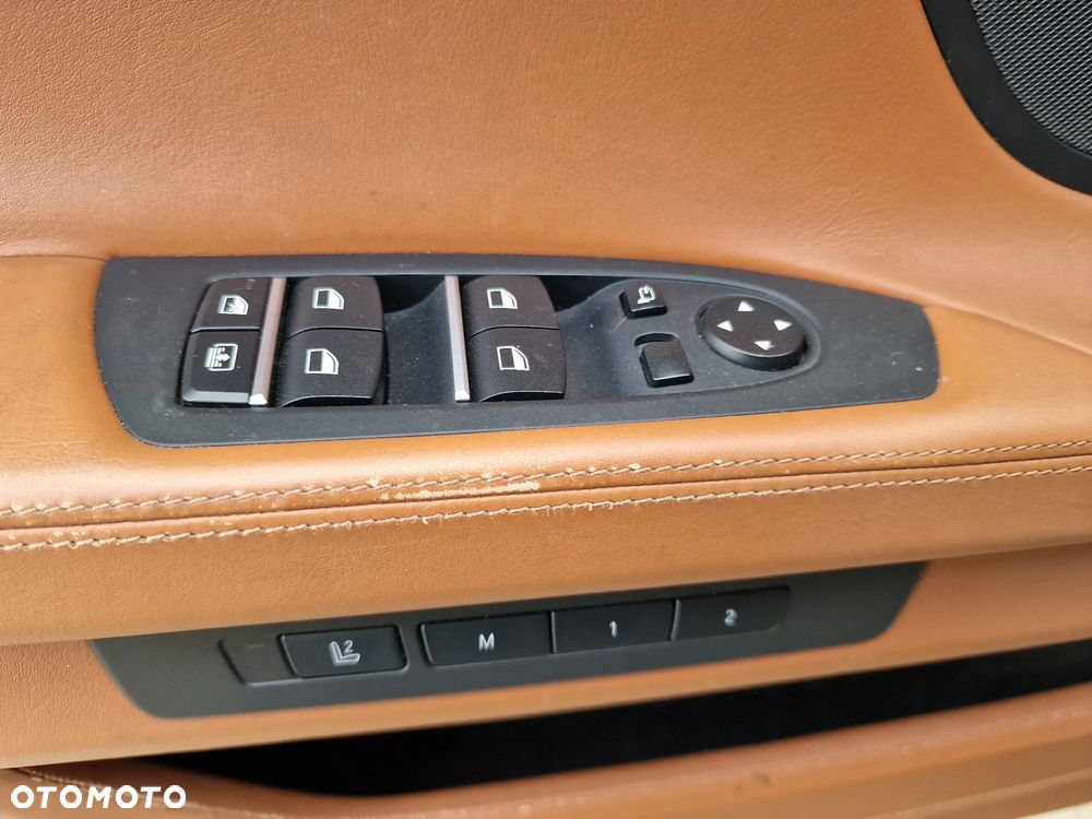BMW Seria 7 740d - 19