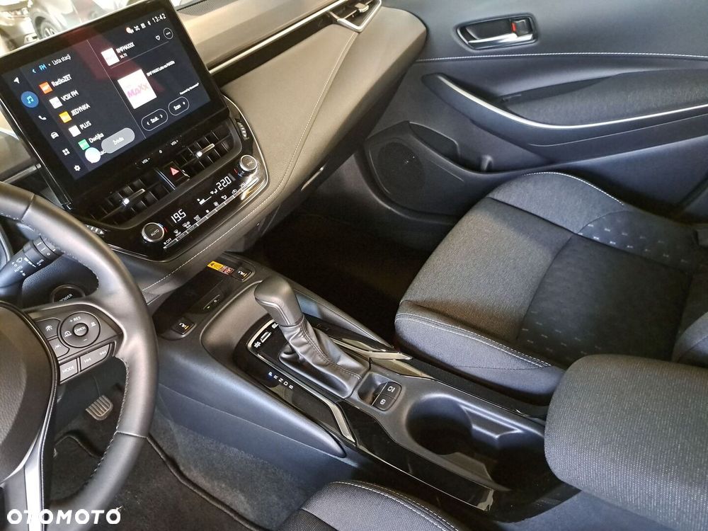 Toyota Corolla 1.8 Hybrid Comfort - 30