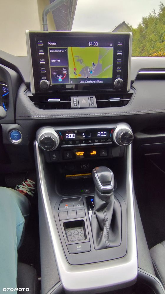 Toyota RAV4 - 10