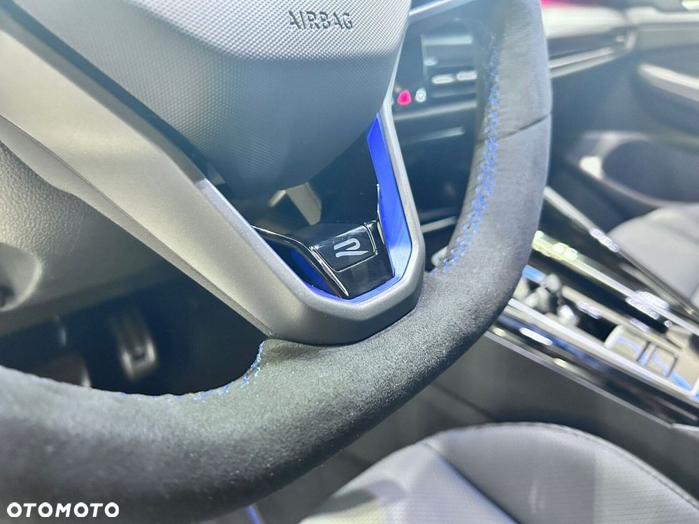 Volkswagen Golf - 16