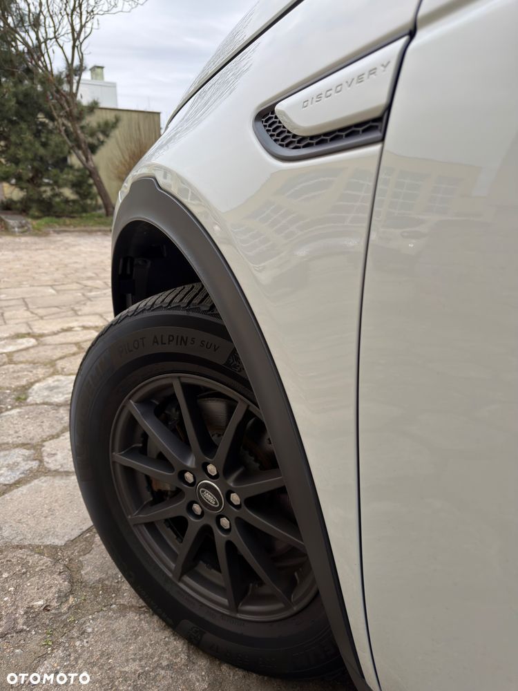 Land Rover Discovery Sport 2.0 D180 R-Dynamic SE - 20