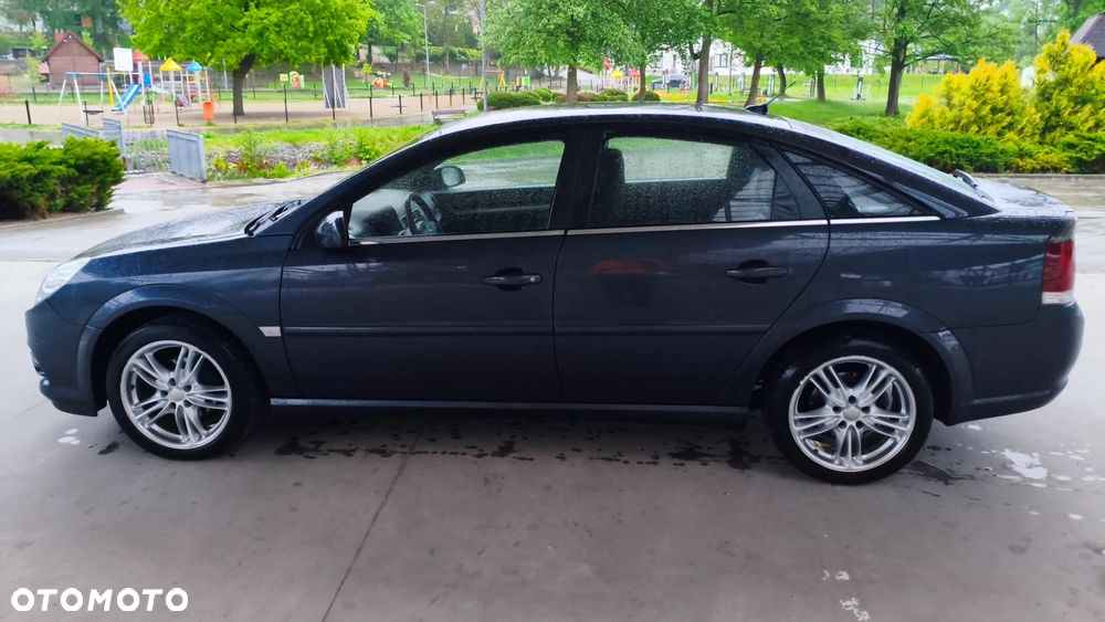 Opel Vectra 1.9 CDTI DPF Cosmo - 3