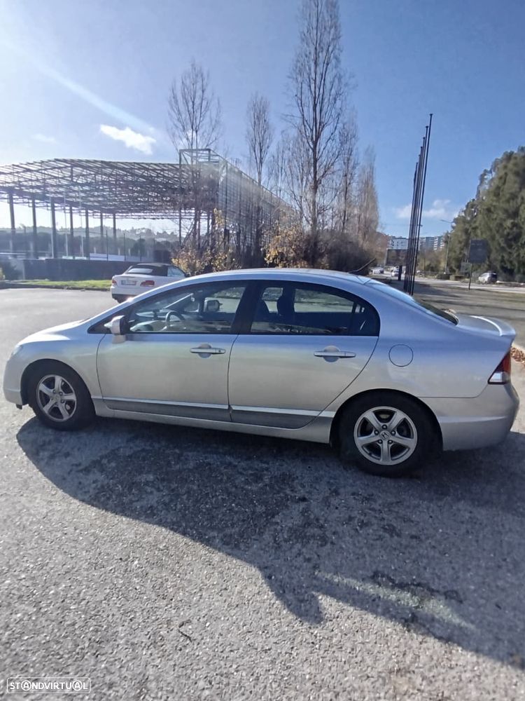 Honda Civic 1.3 DSI i-VTEC Hybrid Confort - 4