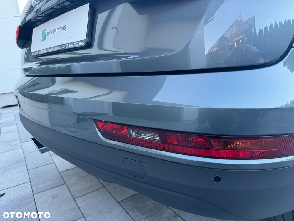 Audi Q3 2.0 TDI Design - 35