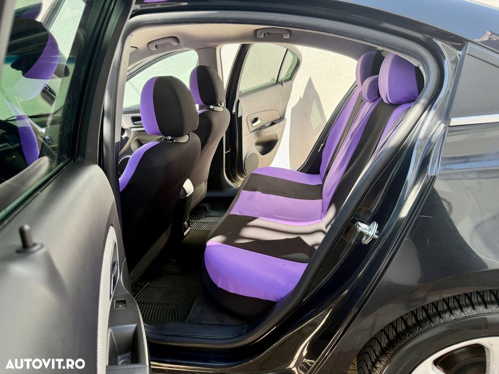 Chevrolet Cruze 1.8 Ecotec LT - 13