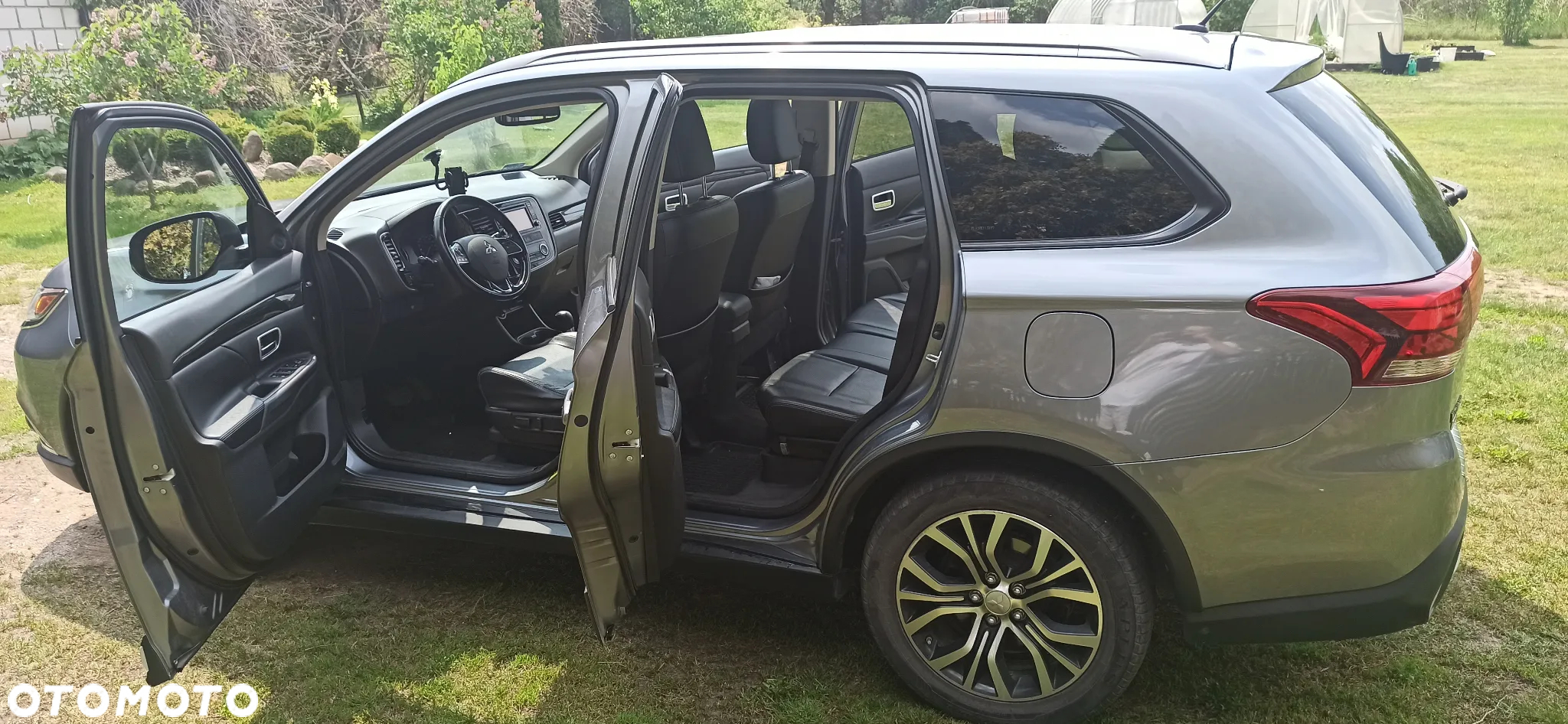 Mitsubishi Outlander 2.4 SE CVT - 11