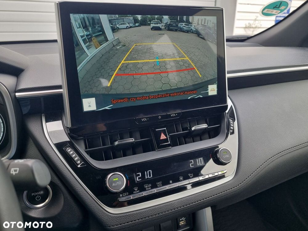Toyota Corolla Cross - 20