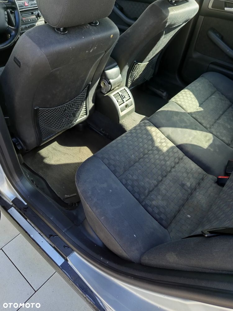 Audi A6 Avant 1.8T - 15