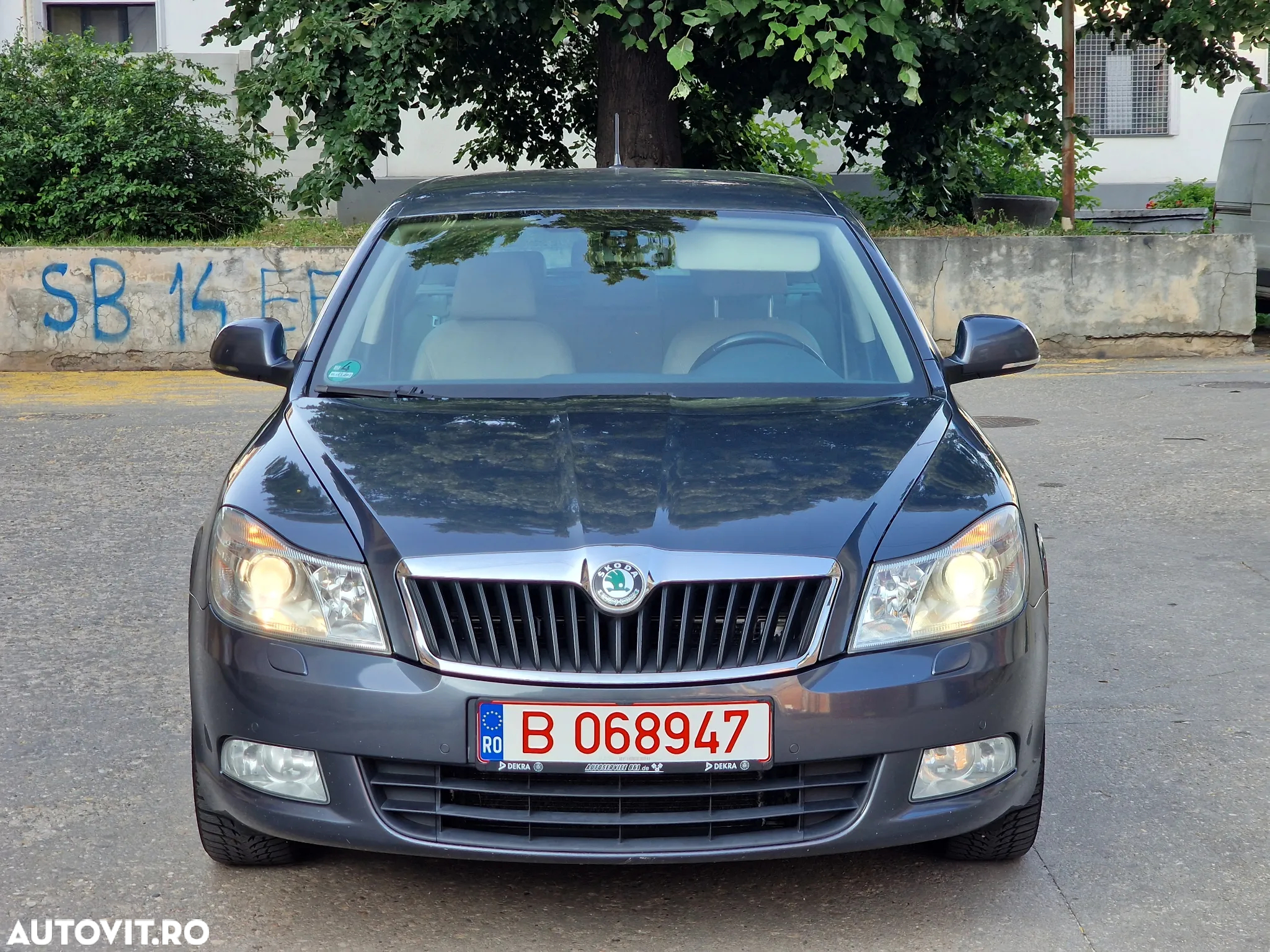 Skoda Octavia 1.6 TDI DPF DSG Elegance - 19