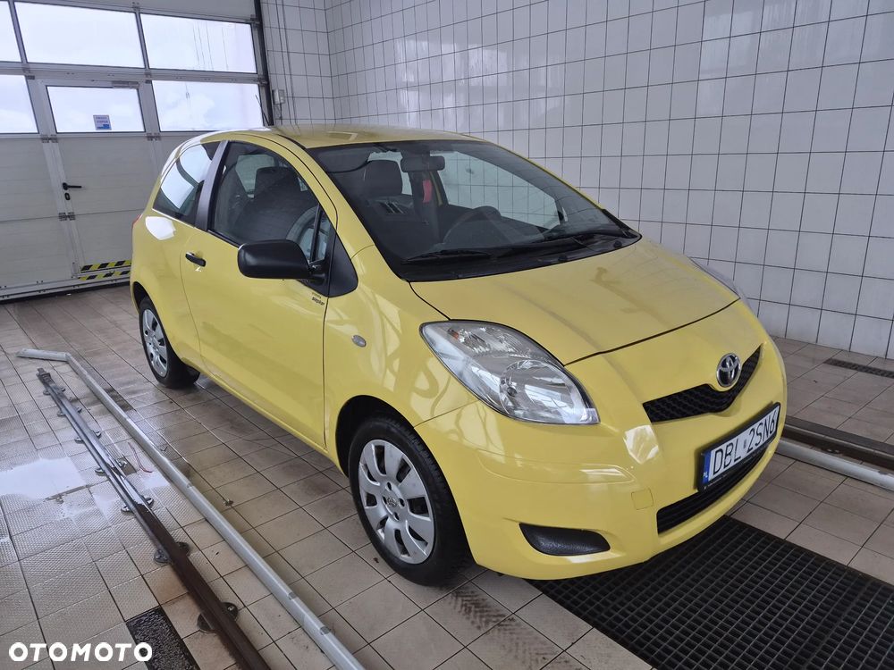 Toyota Yaris 1.0 Terra A/C - 8